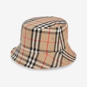 Burberry bucket hat